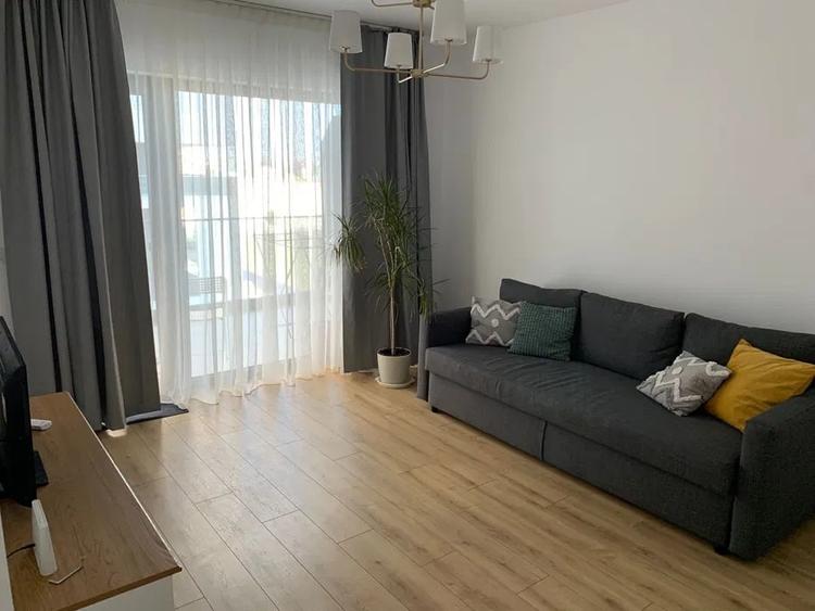 Apartament cu 2 camere decomandat, mobilat în Nordului