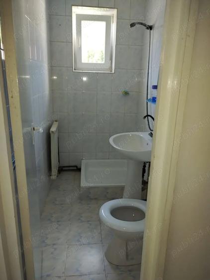 Apartament cu 3 camere semidecomandat în Bălan