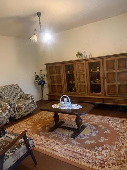 Casă cu 4 camere în Sânnicolau Mare