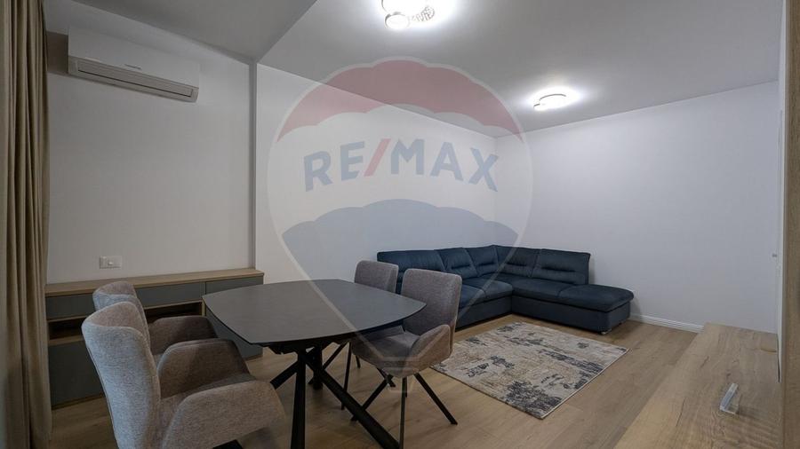 Apartament cu 2 camere decomandat, mobilat în Splaiul Unirii