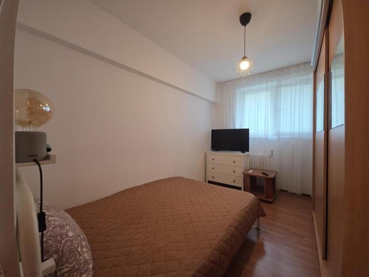 Apartament cu 3 camere în Drumul Taberei