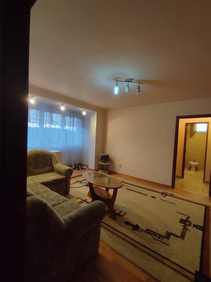 Apartament cu 2 camere semidecomandat în Nord