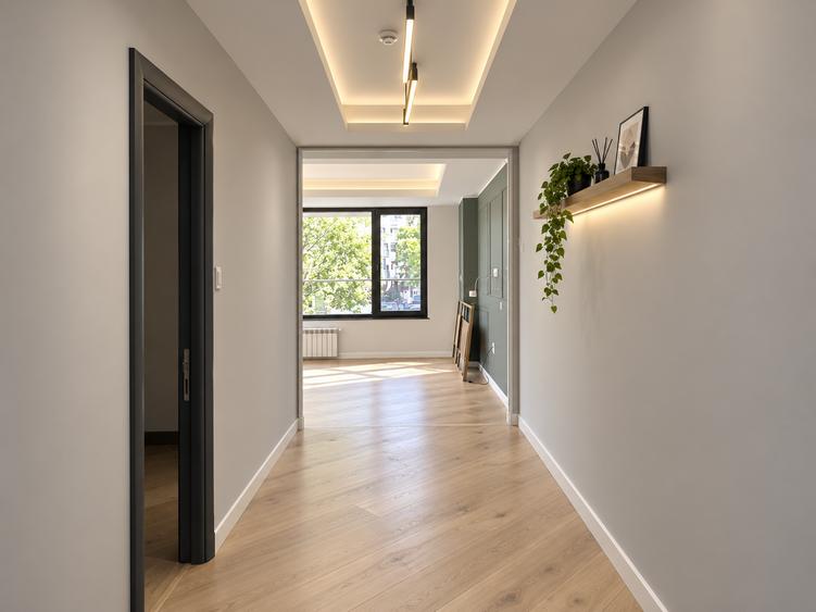 Birou, de 182 mp, în Primăverii