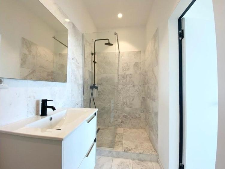 Apartament cu 4 camere în Domenii