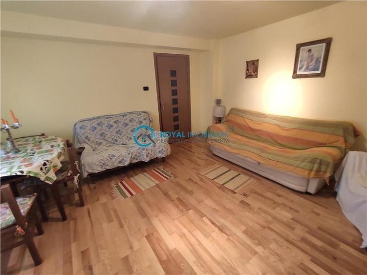 Apartament cu 3 camere decomandat în Mărășești