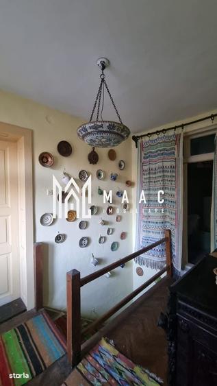 Casă cu 4 camere cu Teren 2800 Mp în Central