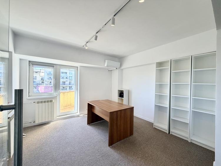 Apartament cu 4 camere decomandat în Unirii