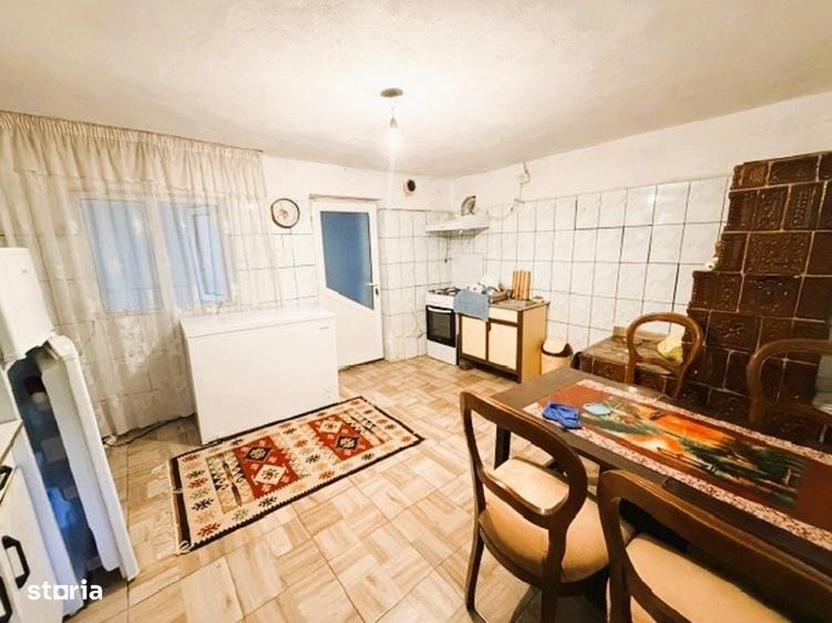 Casă cu 3 camere în Slătioara