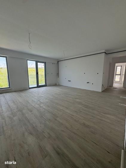 Apartament cu 3 camere în Vișani