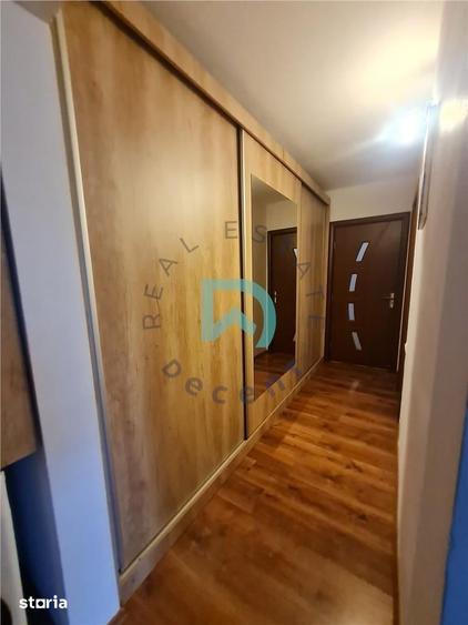 Apartament cu 3 camere semidecomandat, mobilat în Astra