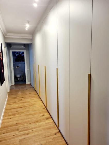 Apartament cu 3 camere decomandat în Exterior Vest