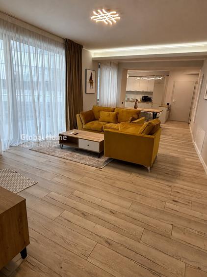 Apartament cu 3 camere decomandat, mobilat în P-ța Romană