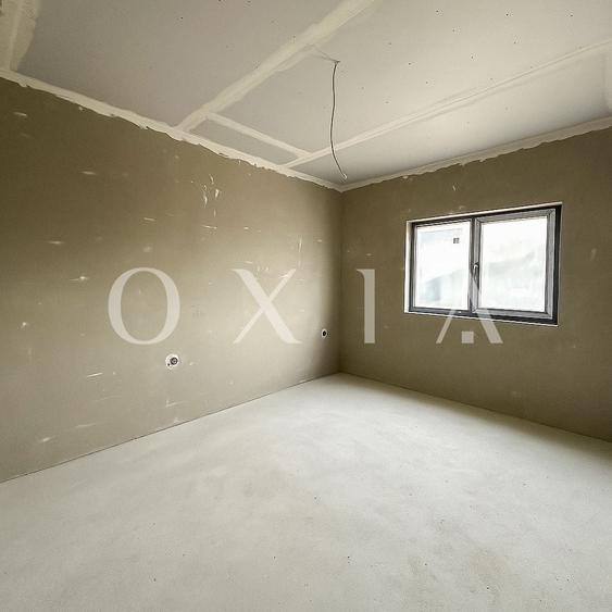 Duplex cu 4 camere cu Canalizare în Moșnița Veche