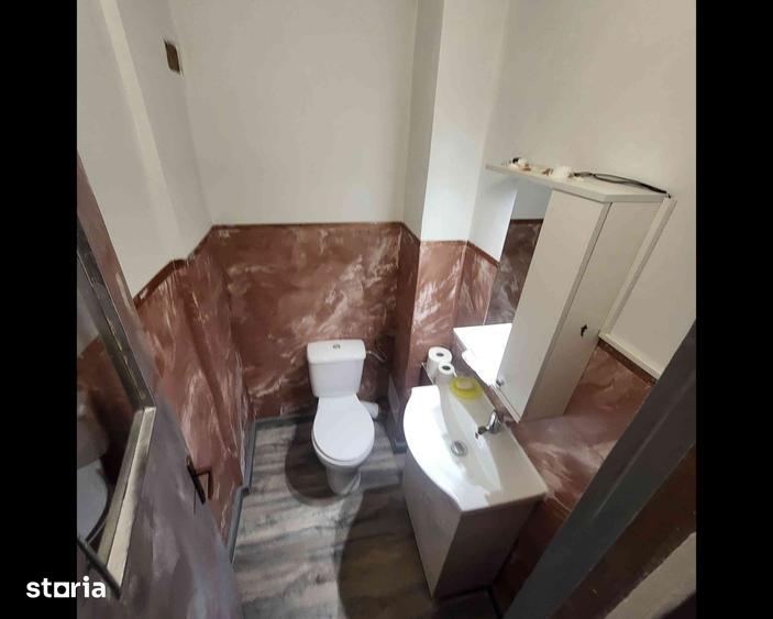 Apartament cu 3 camere decomandat în Letea