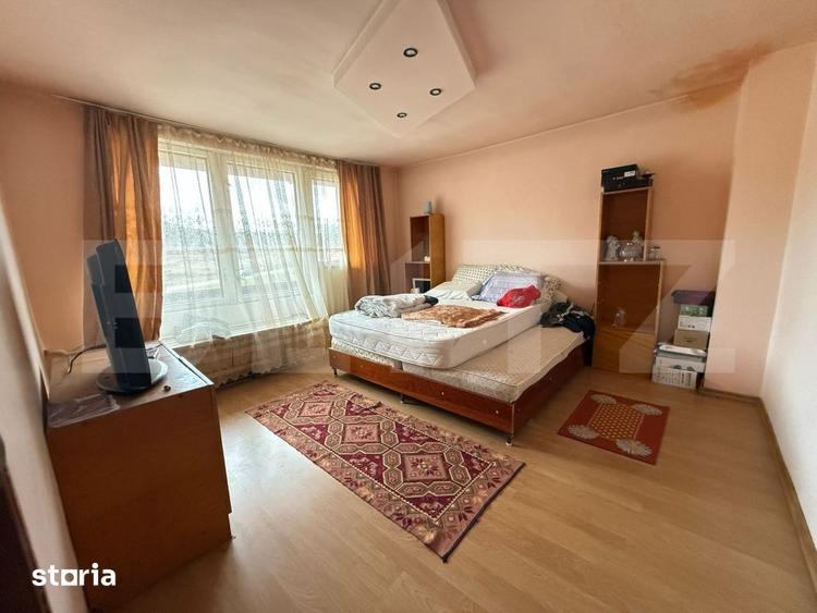 Casă cu 5 camere cu Teren 2310 Mp în Scoarța