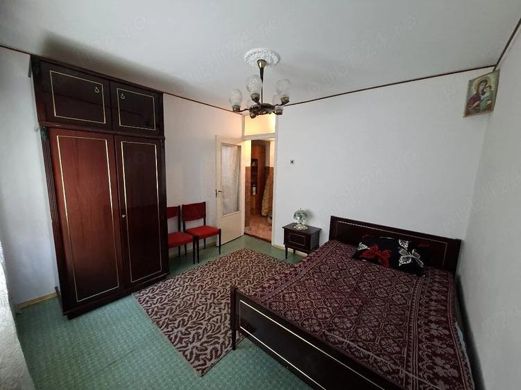 Apartament cu 3 camere decomandat în C5