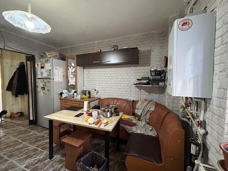 Apartament cu 4 camere decomandat, mobilat în Steaua
