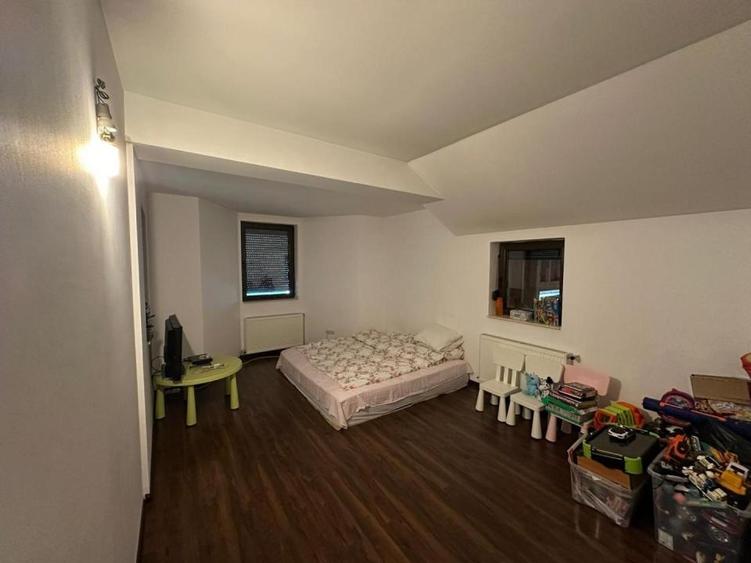 Casă individuală cu 3 camere cu Teren 2997 Mp în Ogrezeni
