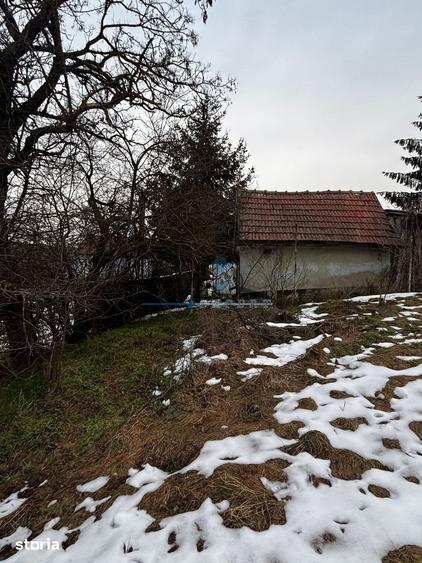 Casă cu 4 camere cu Teren 2780 Mp în Ohaba