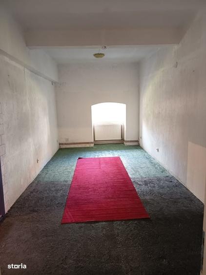 Spațiu comercial, de 165 mp, în Central