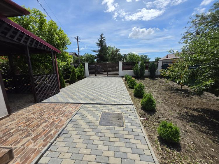 Casă renovată cu 6 camere, teren 557 mp – Berceni, Prahova - 29