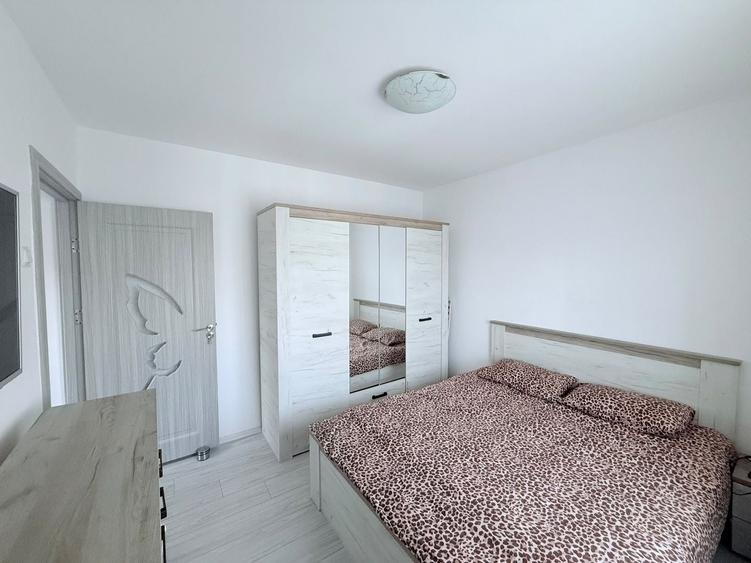 Apartament cu 3 camere decomandat, mobilat în Drumul Taberei