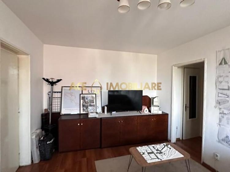 Apartament cu 2 camere decomandat, mobilat în Universitate