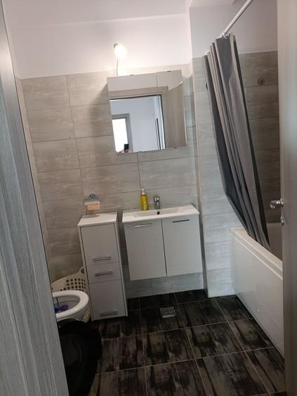 Apartament cu 2 camere decomandat în Exterior Vest