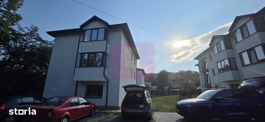 Apartament cu 2 camere decomandat în Poiana