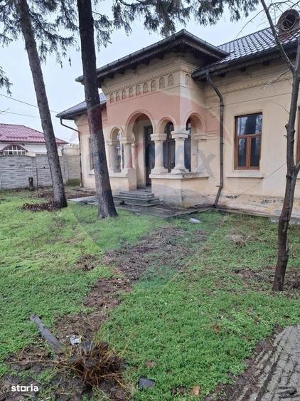 Casă cu 4 camere în Central