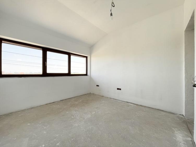 Duplex cu 5 camere cu Teren 390 Mp în Moșnița Nouă