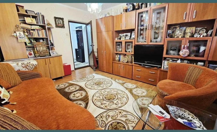 Apartament cu 2 camere decomandat în Nicolae Titulescu