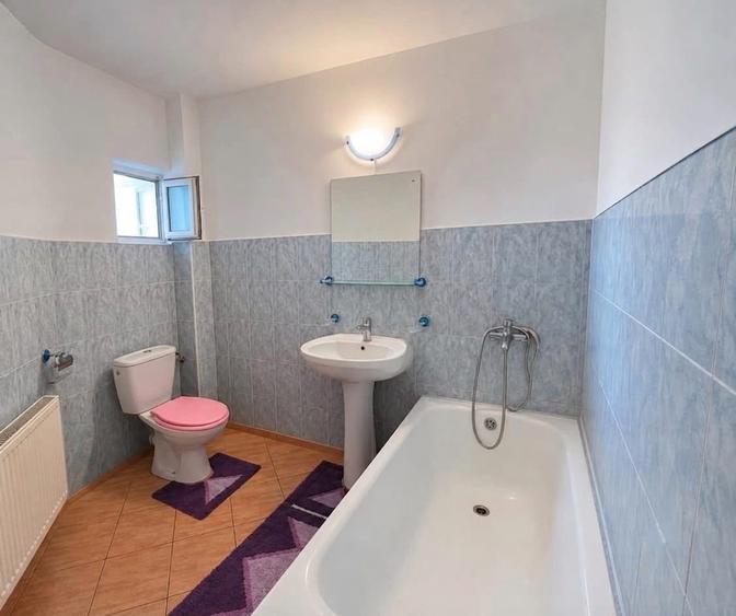 Apartament cu 2 camere decomandat în Alexandru cel Bun