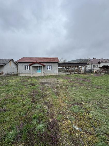 Casă cu 3 camere în Mintiu Gherlii