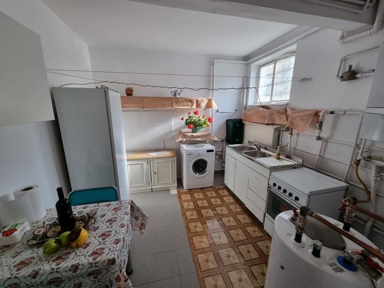 Garsonieră decomandată, mobilată în Herăstrău