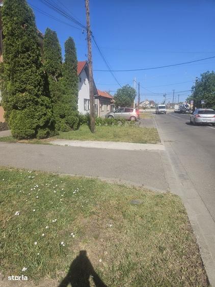 Casă cu 4 camere cu Teren 650 Mp în Iosia