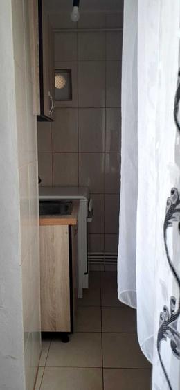 Garsonieră decomandată în Central