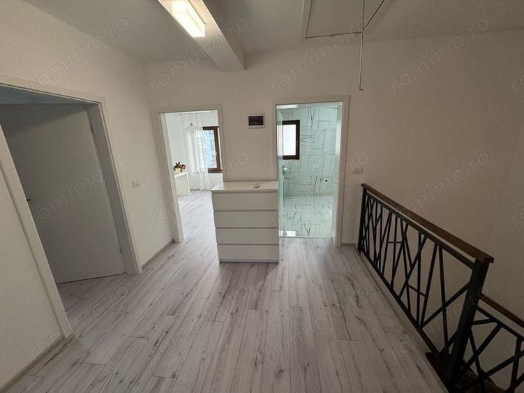 Casă cu 5 camere cu Teren 350 Mp în Giroc
