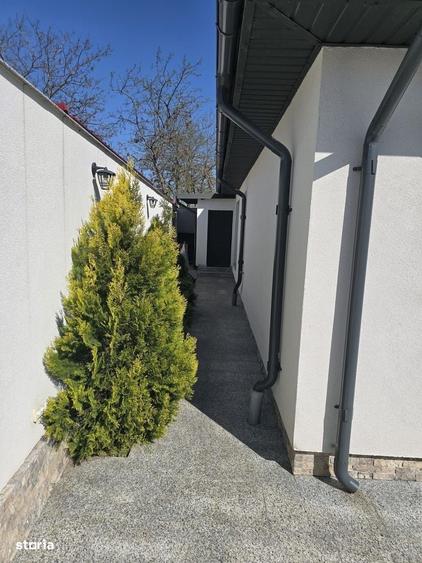 Casa deosebita in Valu lui Traian aproape de soseaua nationala - 16