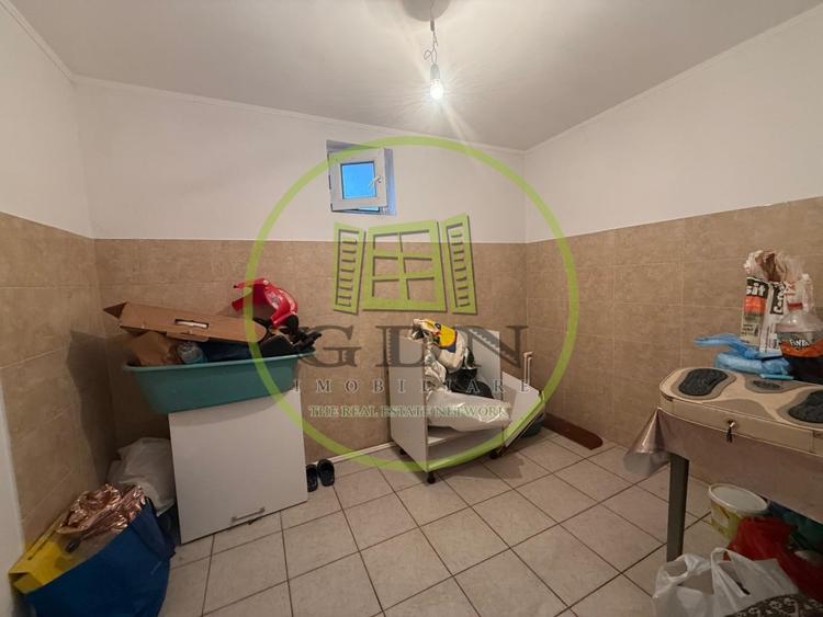 Casă individuală cu 5 camere cu Canalizare în Romanești