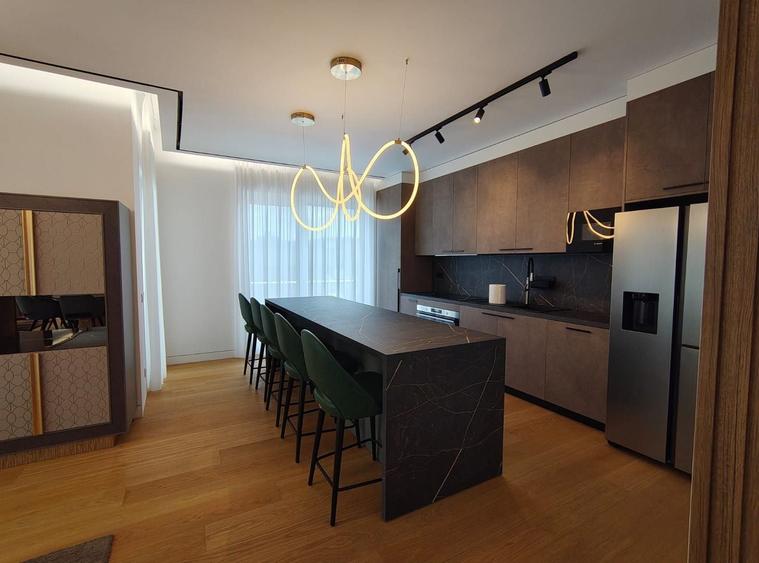 Apartament cu 4 camere în Băneasa