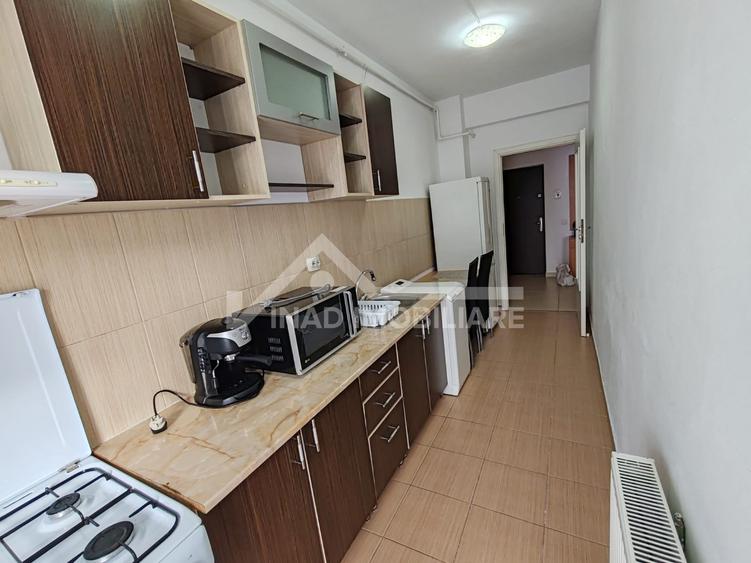 Garsonieră decomandată, mobilată în Mărăști