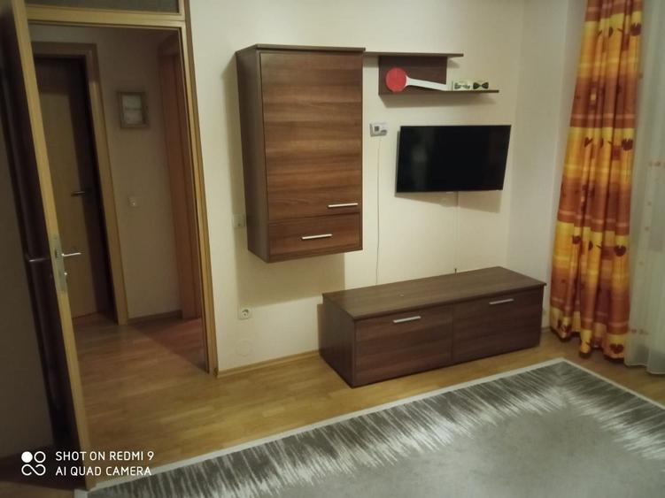Garsonieră decomandată în Lotrioara