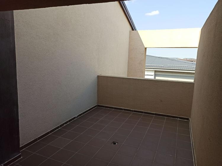 Apartament cu 3 camere decomandat, mobilat în Berceni