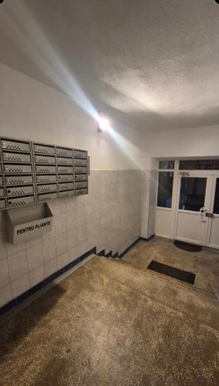 Apartament cu 3 camere decomandat în Vitan Mall