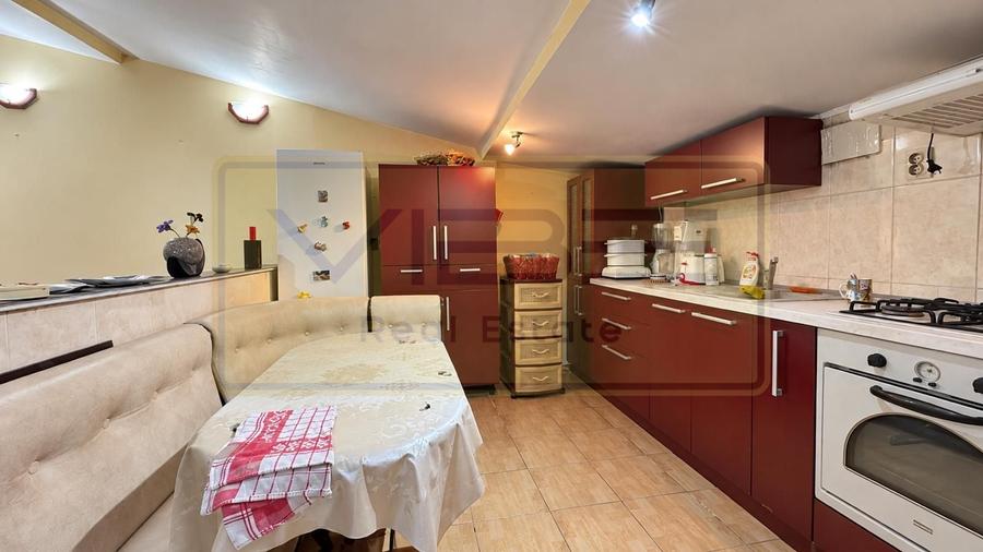 Apartament cu 2 camere decomandat, mobilat în Podu Roș