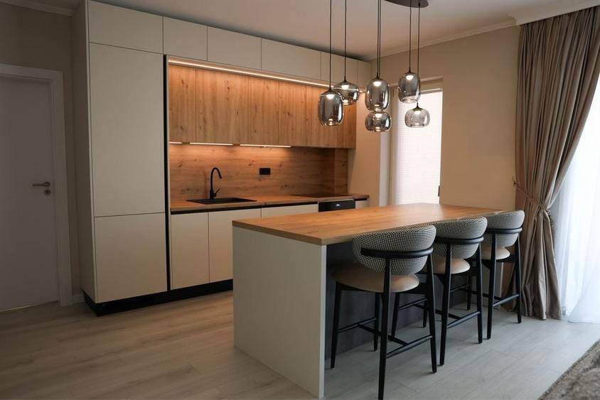 Apartament cu 2 camere decomandat în Exterior Vest