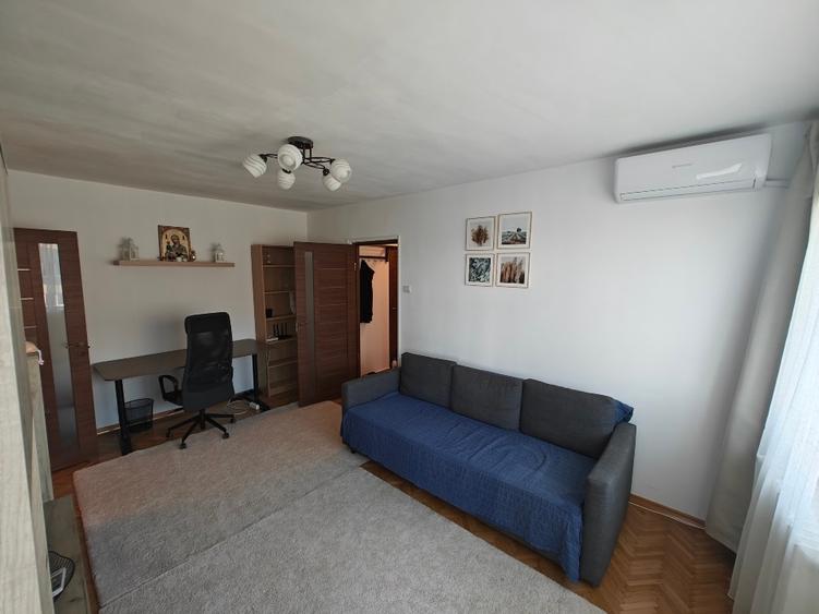 Apartament cu 2 camere semidecomandat, mobilat în Bucureștii Noi