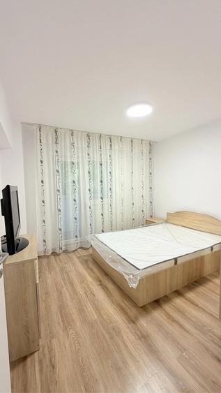 Apartament cu 2 camere semidecomandat în Apărătorii Patriei