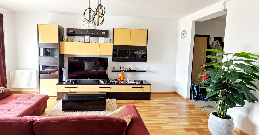 Apartament cu 2 camere decomandat în Titan